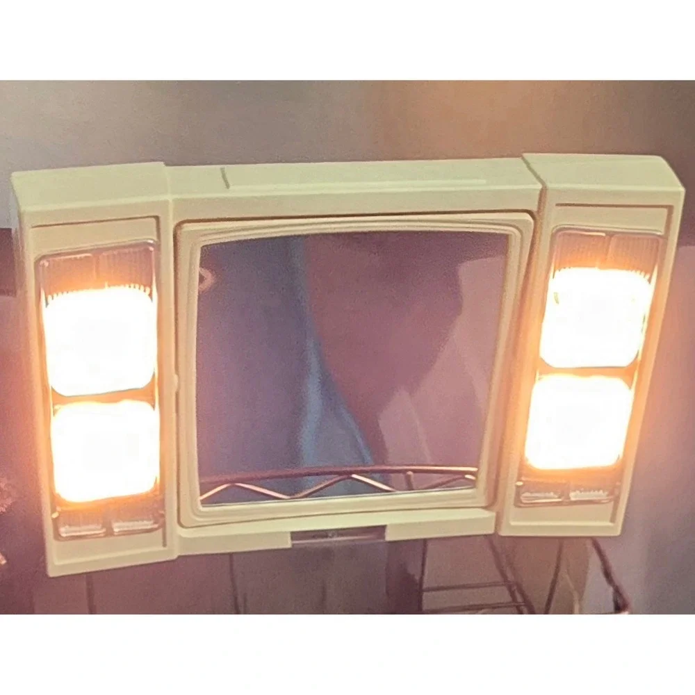 Vintage Models Choice Lighted Makeup Vanity Mirror Travel‎ Case Working Box 1970